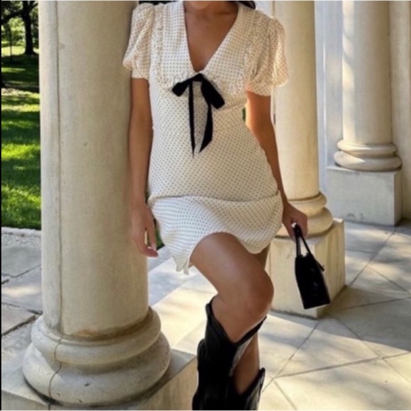 Reformation Dresses & Skirts - Reformation Kaylia Dress in Allegra bow tie neck polka dot minidress size 10